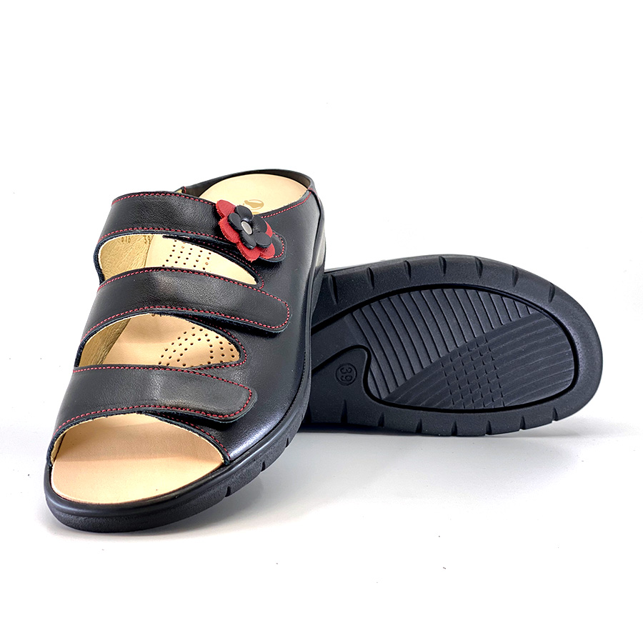 MAJA natikač, črn - rdeča črna rožica - slika 2